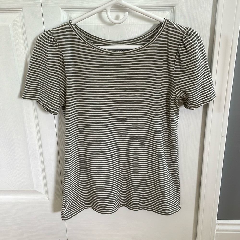 Women’s Loft short sleeved tee